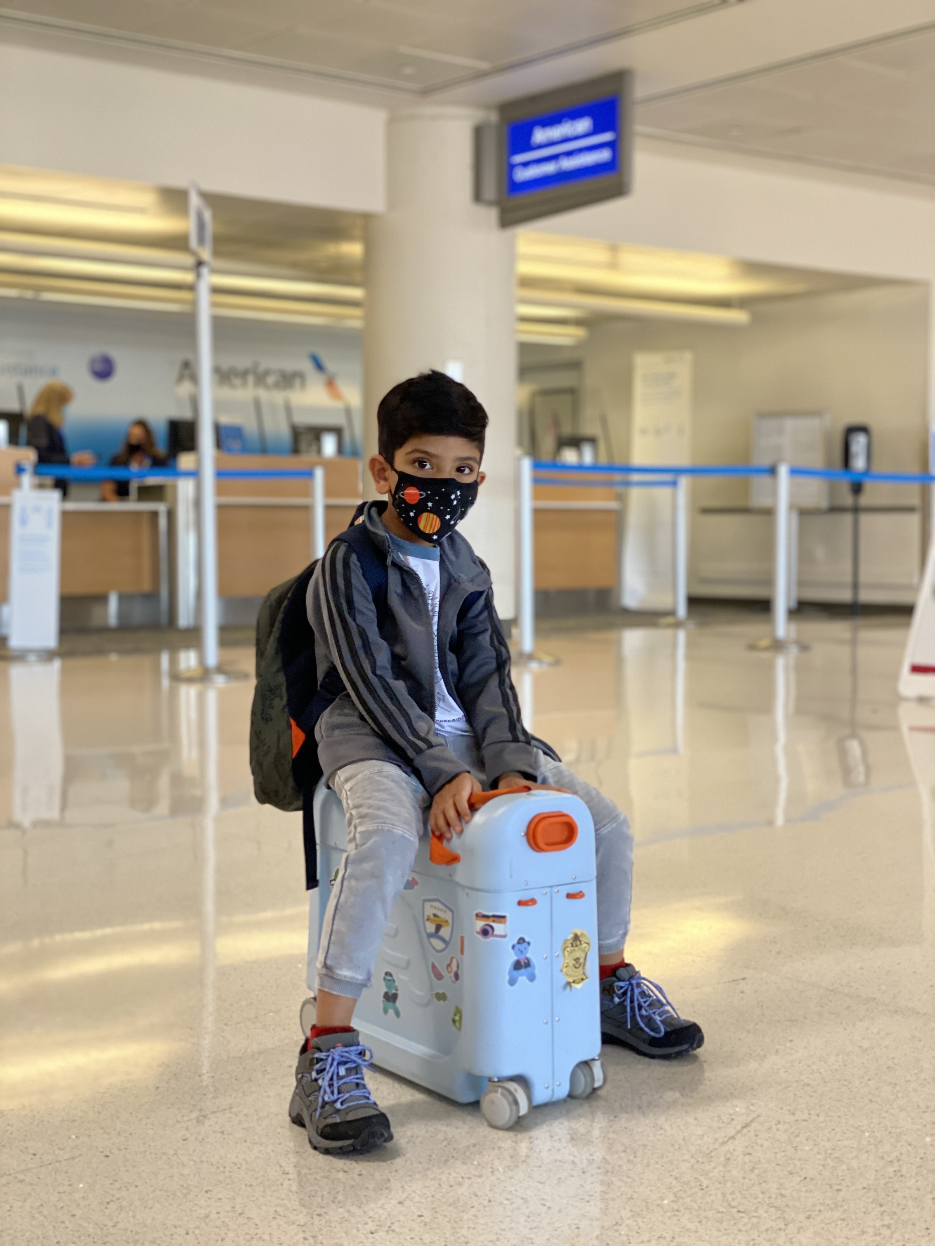 12 Travel Must Haves For Kids That Make Traveling Easier For Parents ...