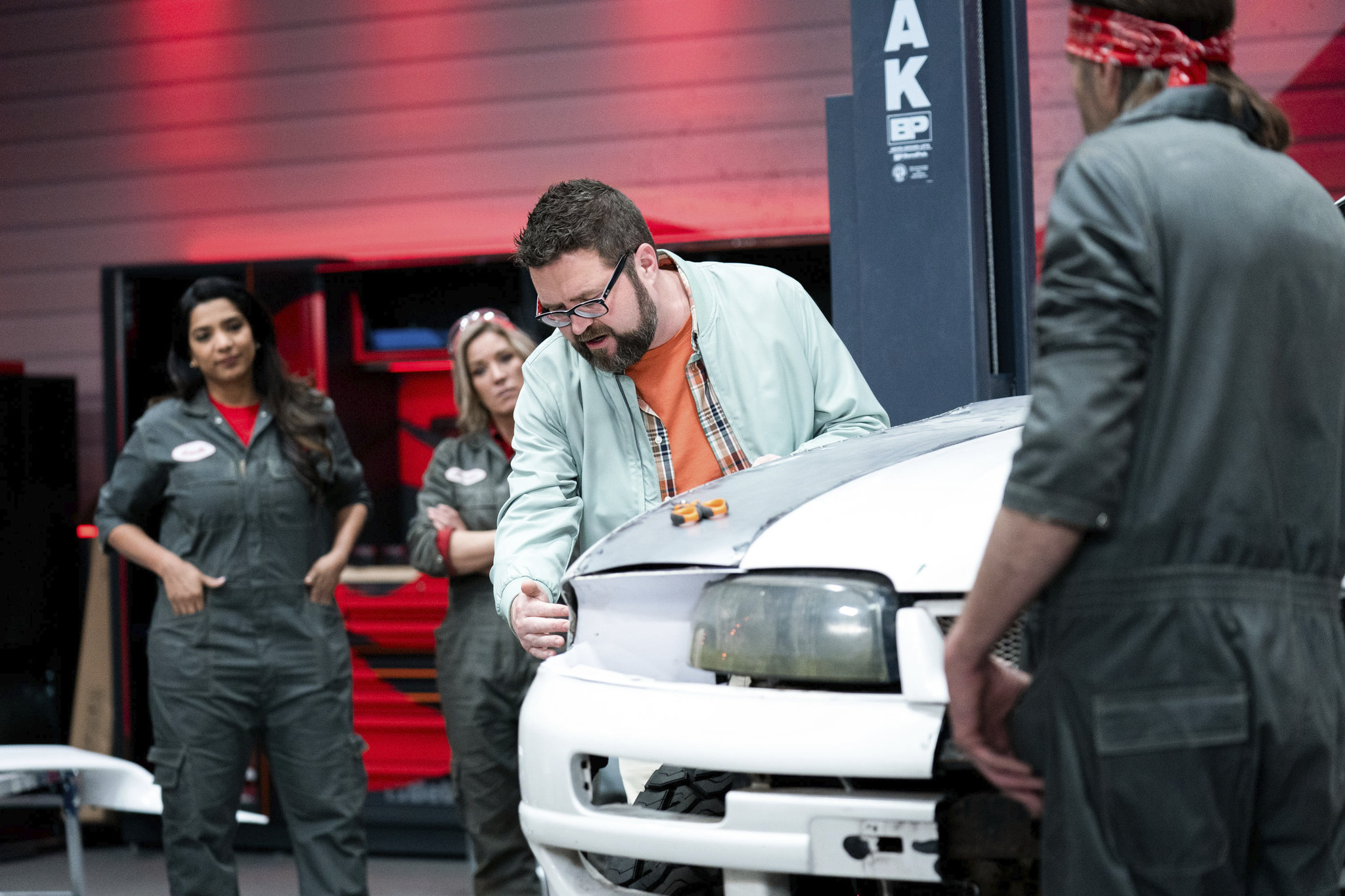 Hot Wheels Ultimate Challenge | The Snazzy Mom Blog by Arushi Garg